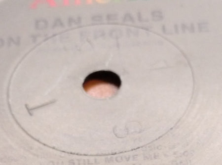 Dan Seals : On The Frontline (LP)