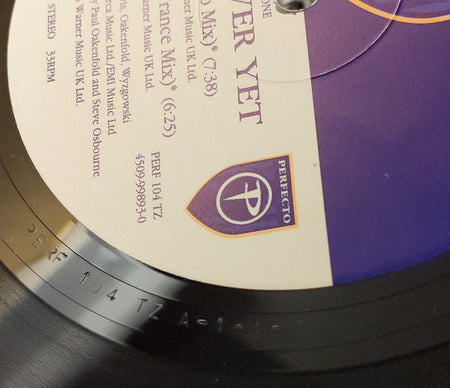 Grace : Not Over Yet (Paul Oakenfold / Dancing Divaz Remixes) (12", EMI)