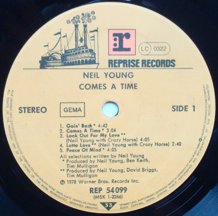Neil Young : Comes A Time (LP, Album)