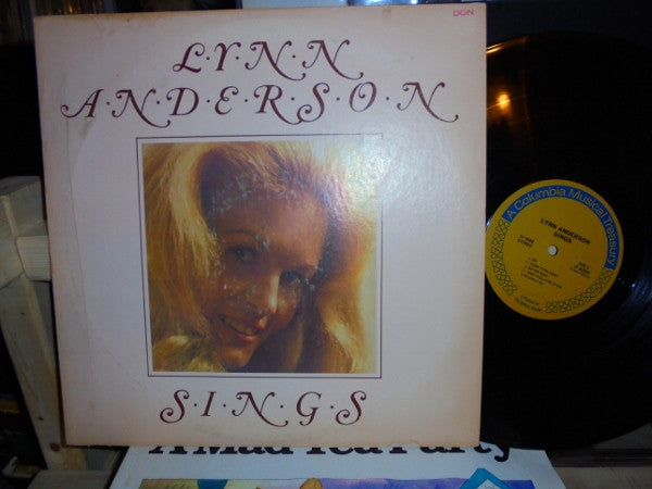 Lynn Anderson : Sings (LP, Comp)